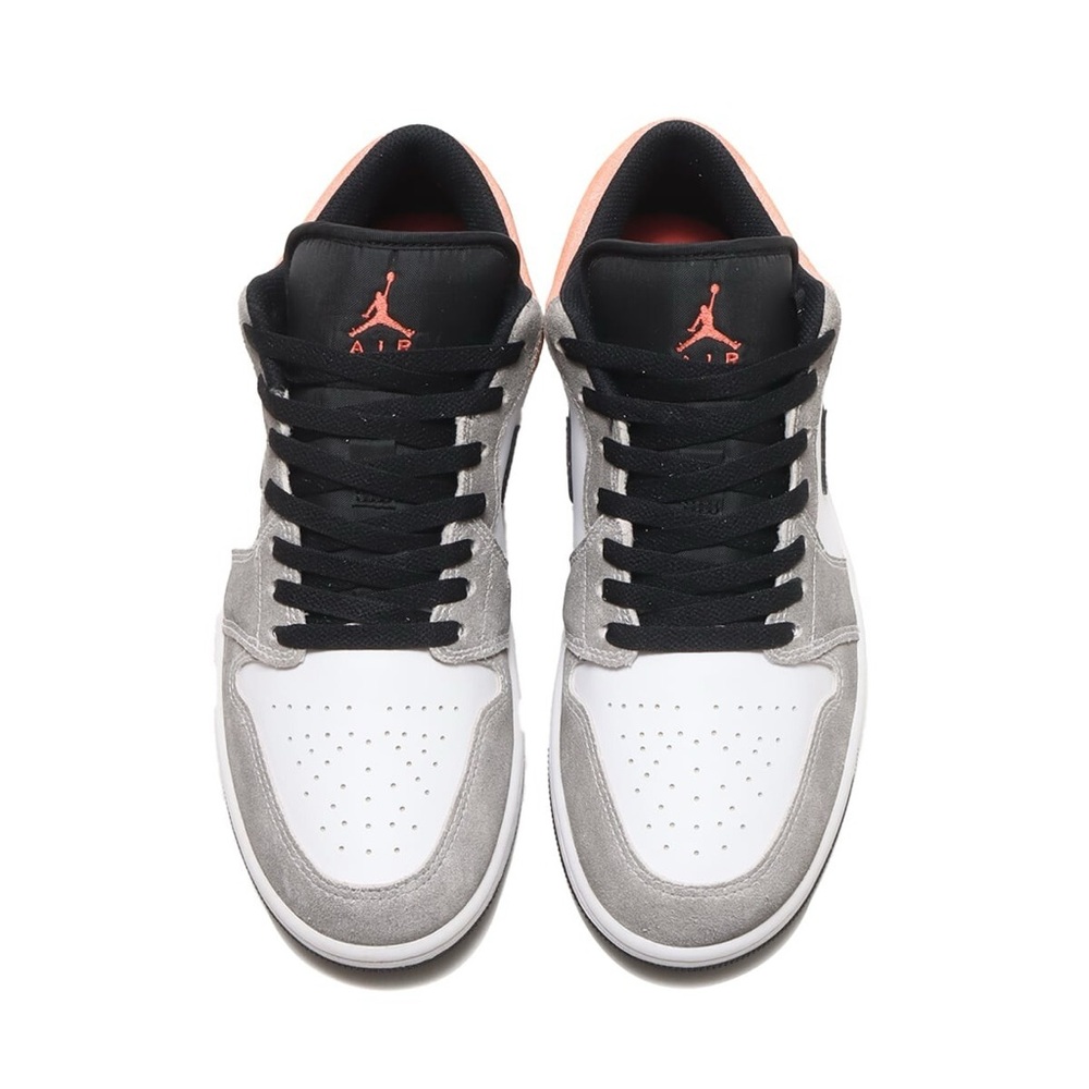 Air Jordan 1 Low SE "Flight Club" sneakers